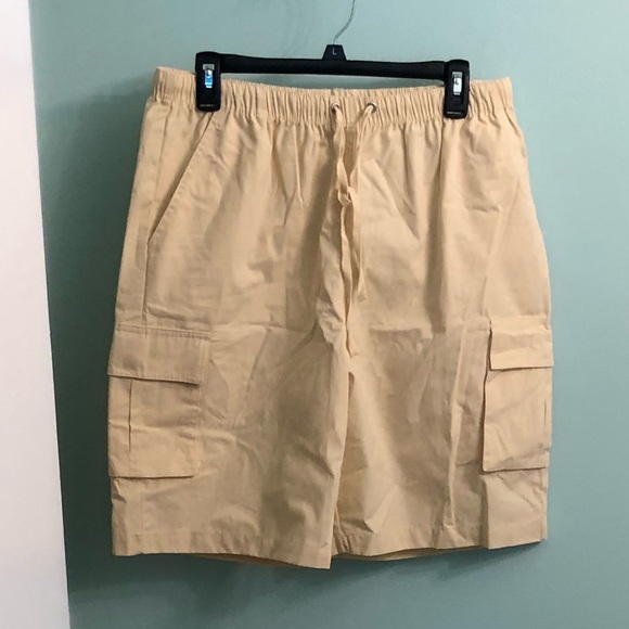 Shorts - Picture 1 of 2